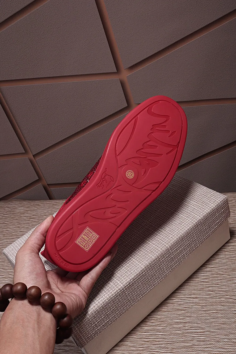 Ex-factory price 440. christian louboutin (CL red sole shoes) counter hot diamond series, casual sneakers for couples 📢 📢 📢 exclusive hot style release 🎈🎈💪 movable latex feet 👻 finished outsole line [satisfied] 😝Female 35-40# Male 38#-46, global supply😝 [Top version]: original imported cowhide frosted upper, top original leather lining, original molded TPU outsole, original 1:1 detail processing, original shoe last, large quantity available from stock,
